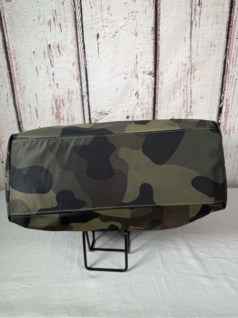 The Pretty Simple 3 Sisters Collection Nelly Nylon Camo Crossbody Tote Bag Purse - Picture 10 of 13